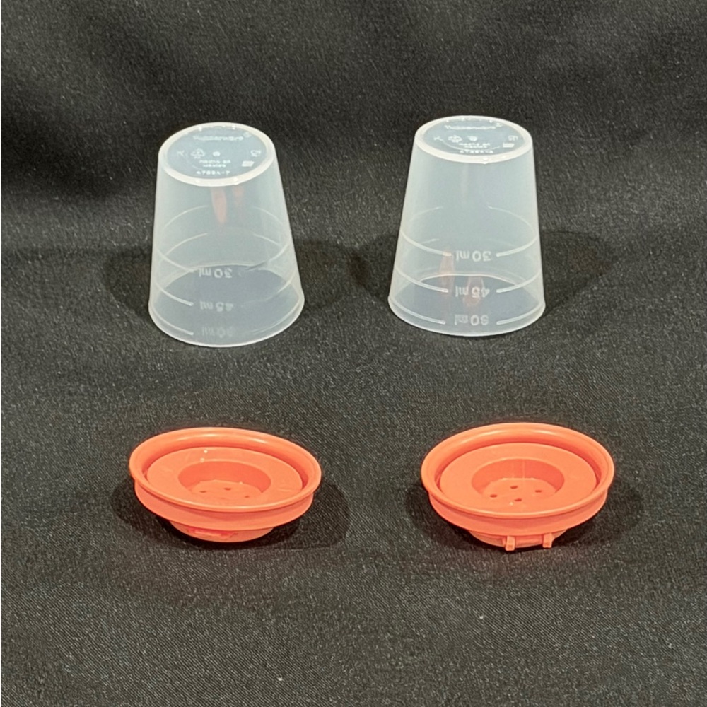 NEW (NIP) Tupperware Mini Salt & Pepper Shaker Set, 2 oz capacities - Picture 3 of 6